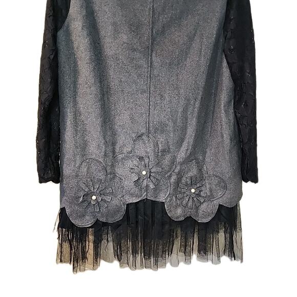 KAWAII LOLITA YI LA KE GREY FLANNEL LACE FLOWERS PEARLS TOP XL (READ) - Picture 4 of 9
